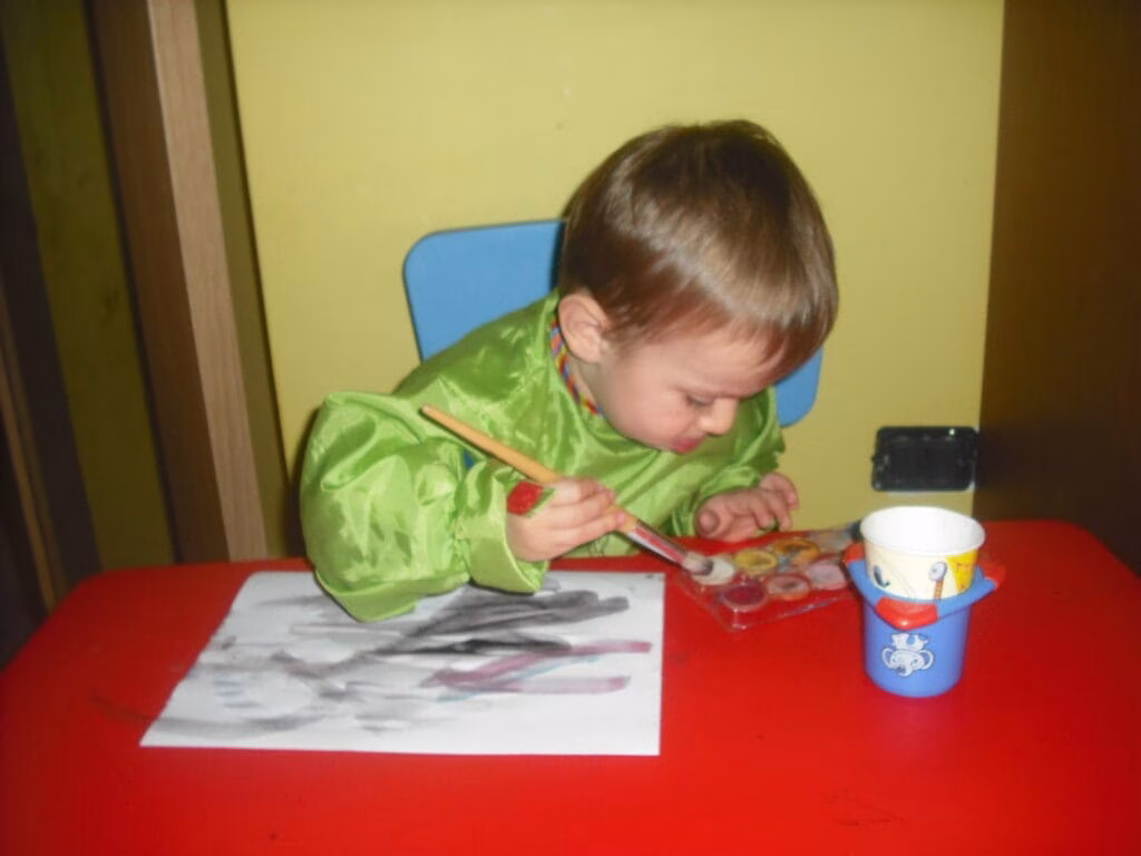 a un bambino pittore
