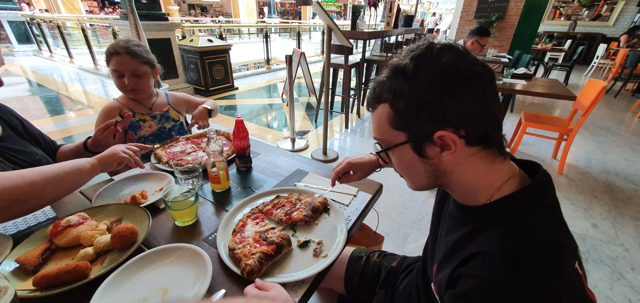 fantastici 4 al centro commerciale Euroma2