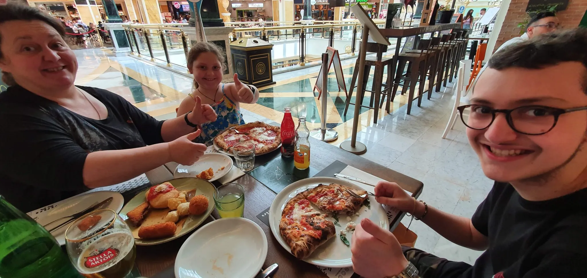 fantastici 4 al centro commerciale Euroma2