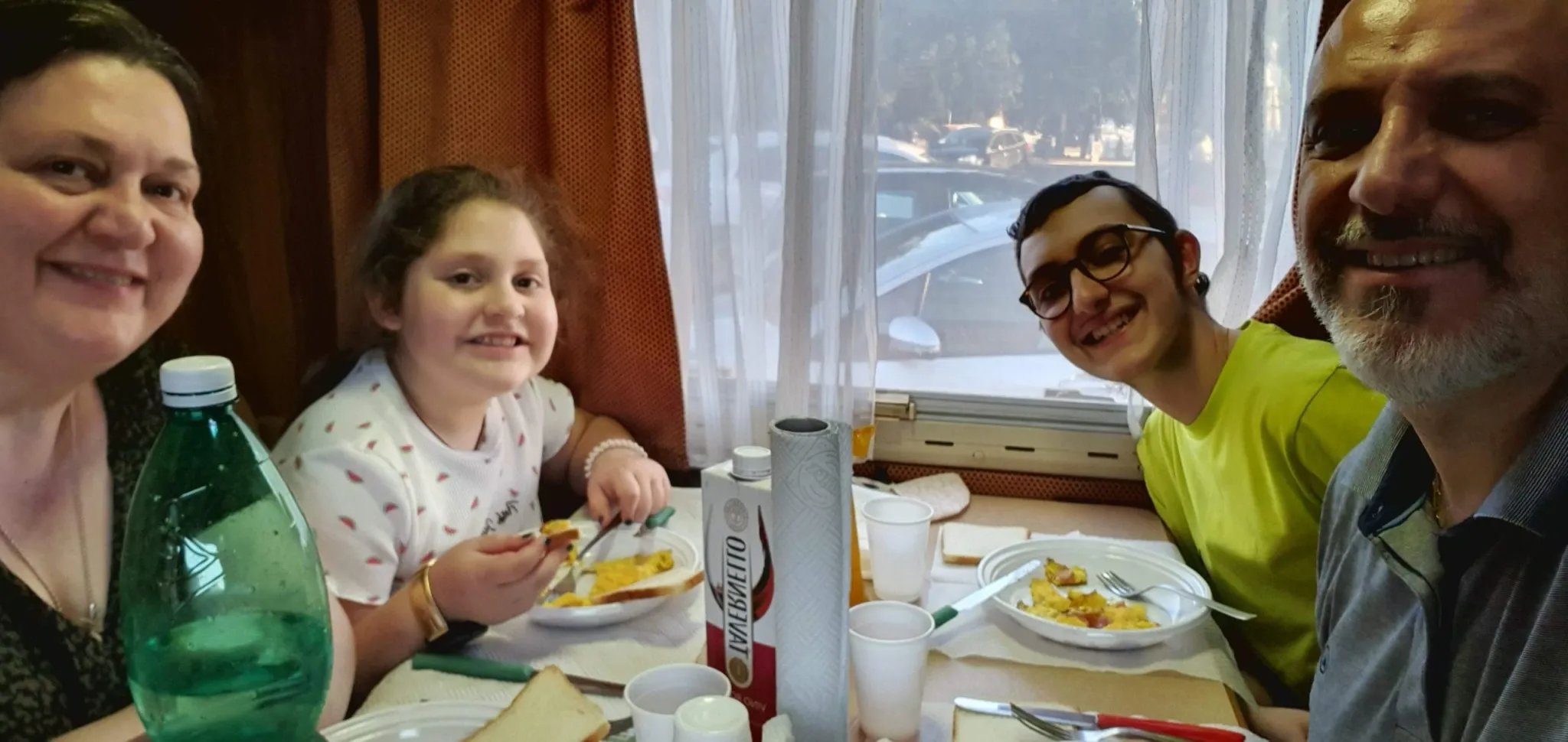 cena nel camper Albino a Piazza Garibaldi Roma