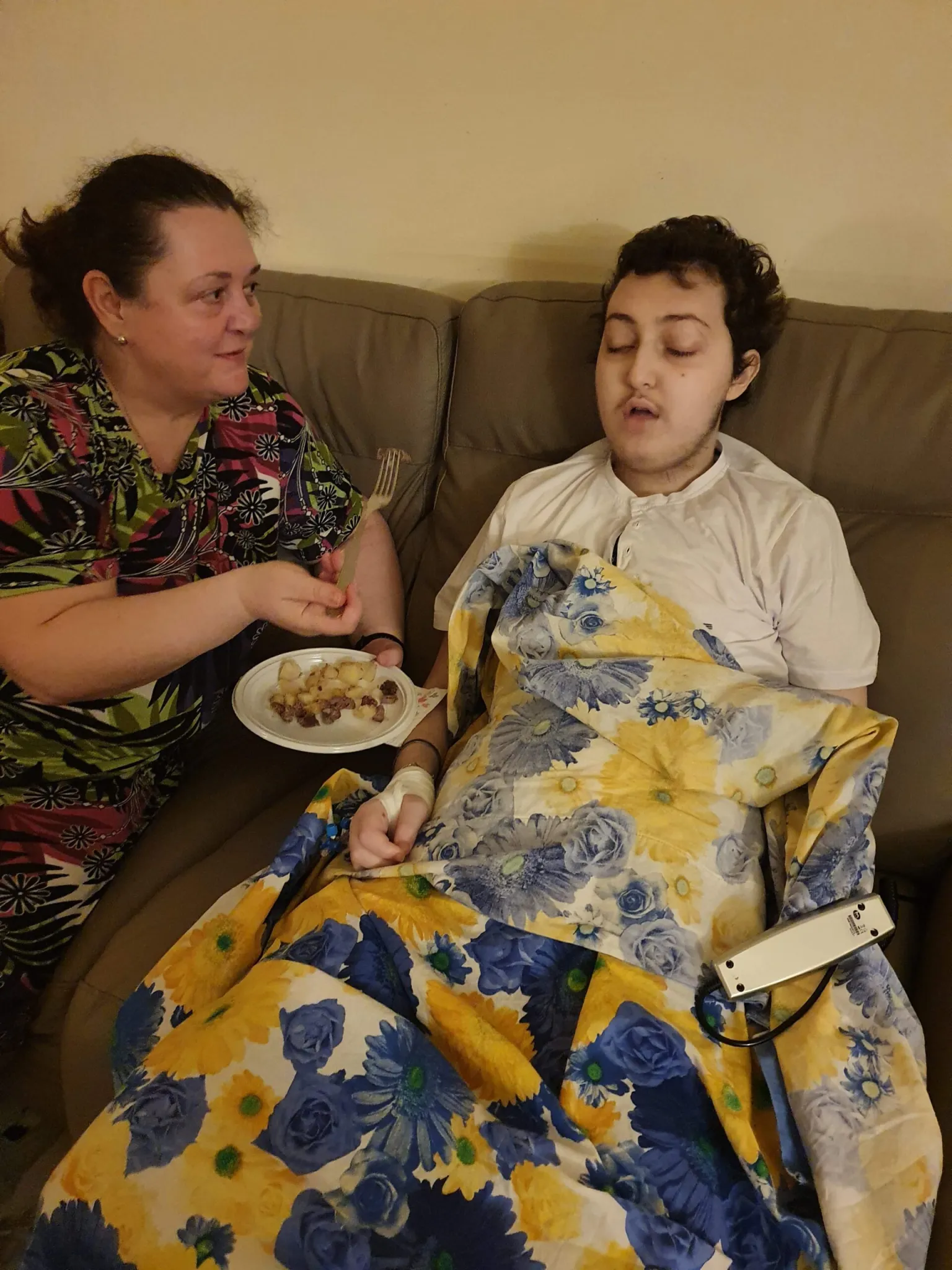 Giuseppina imbocca Eugenio