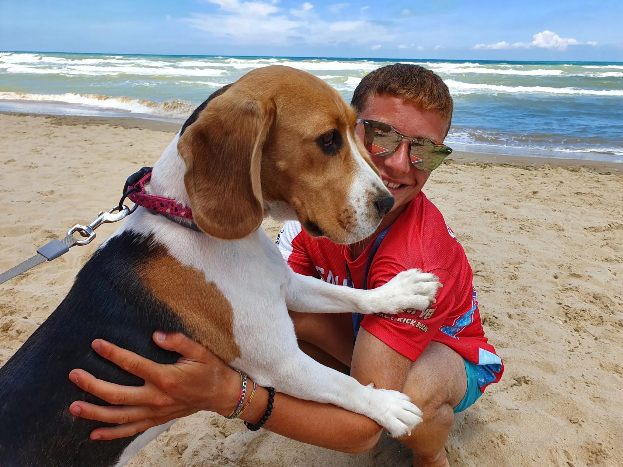 Lussy ha fatto amicizia con il bagnino Daniel