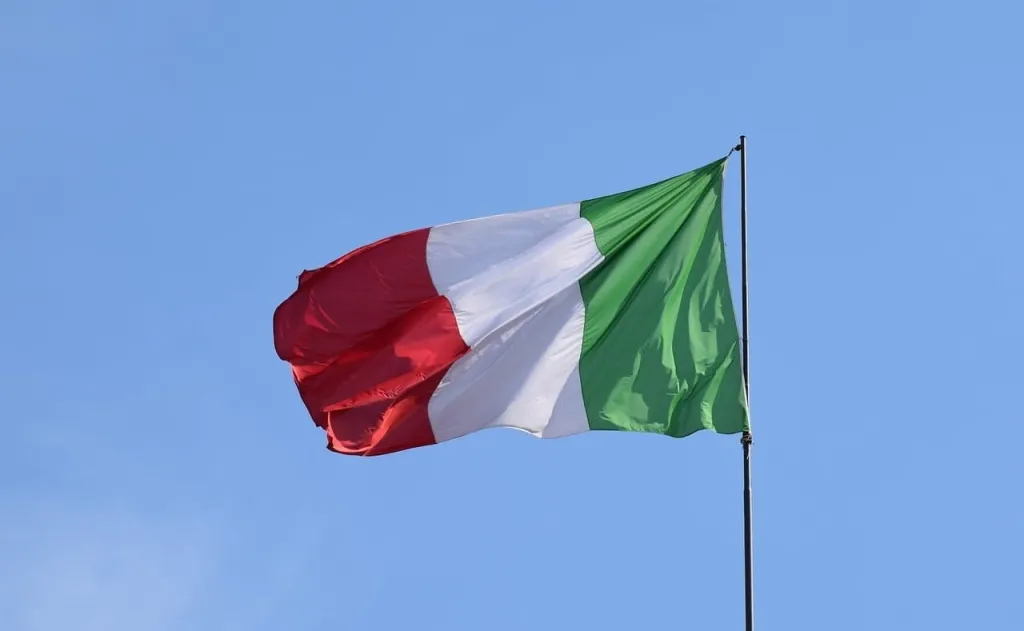 Verde, bianco, rosso verde, bianco, rosso