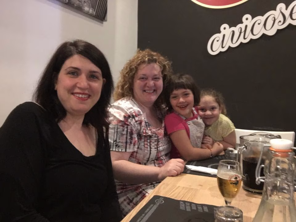 La melagrana Luana e la castagna Cesira