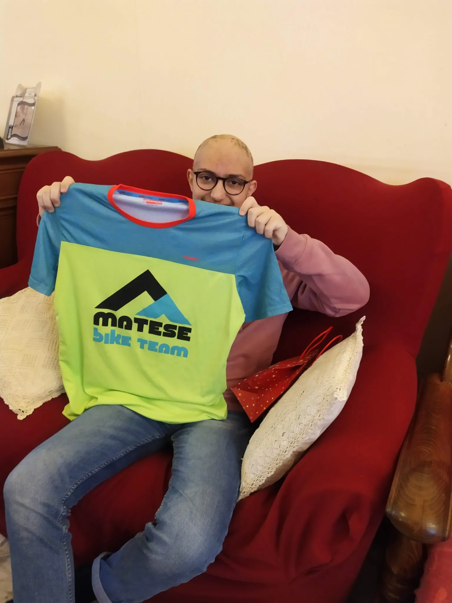 Eugenio con la maglietta Matese bike