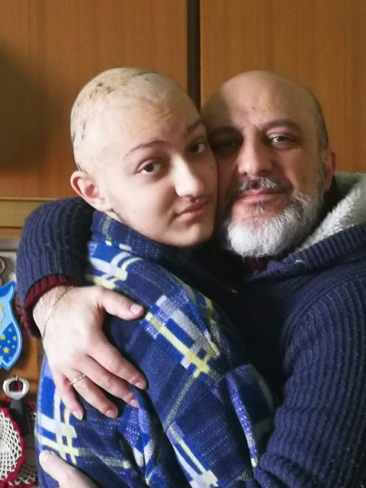 Eugenio e Remigio abbracciati