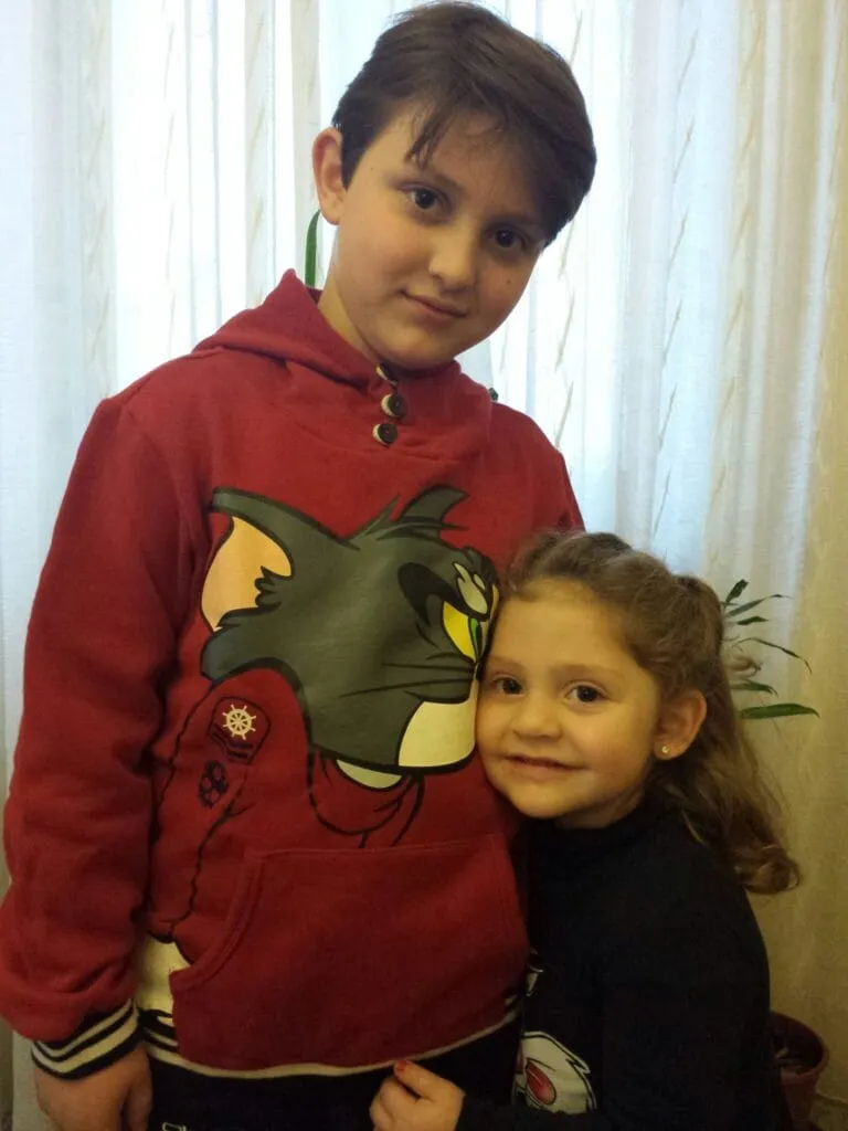 Eugenio e Francesca abbracciati nel 2015