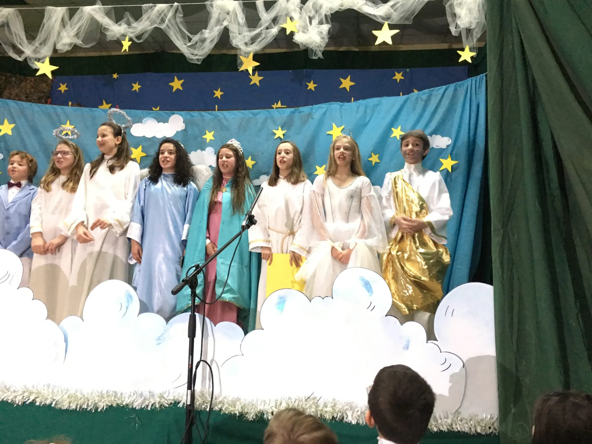 Eugenio e Francesca giocano alla Playstation