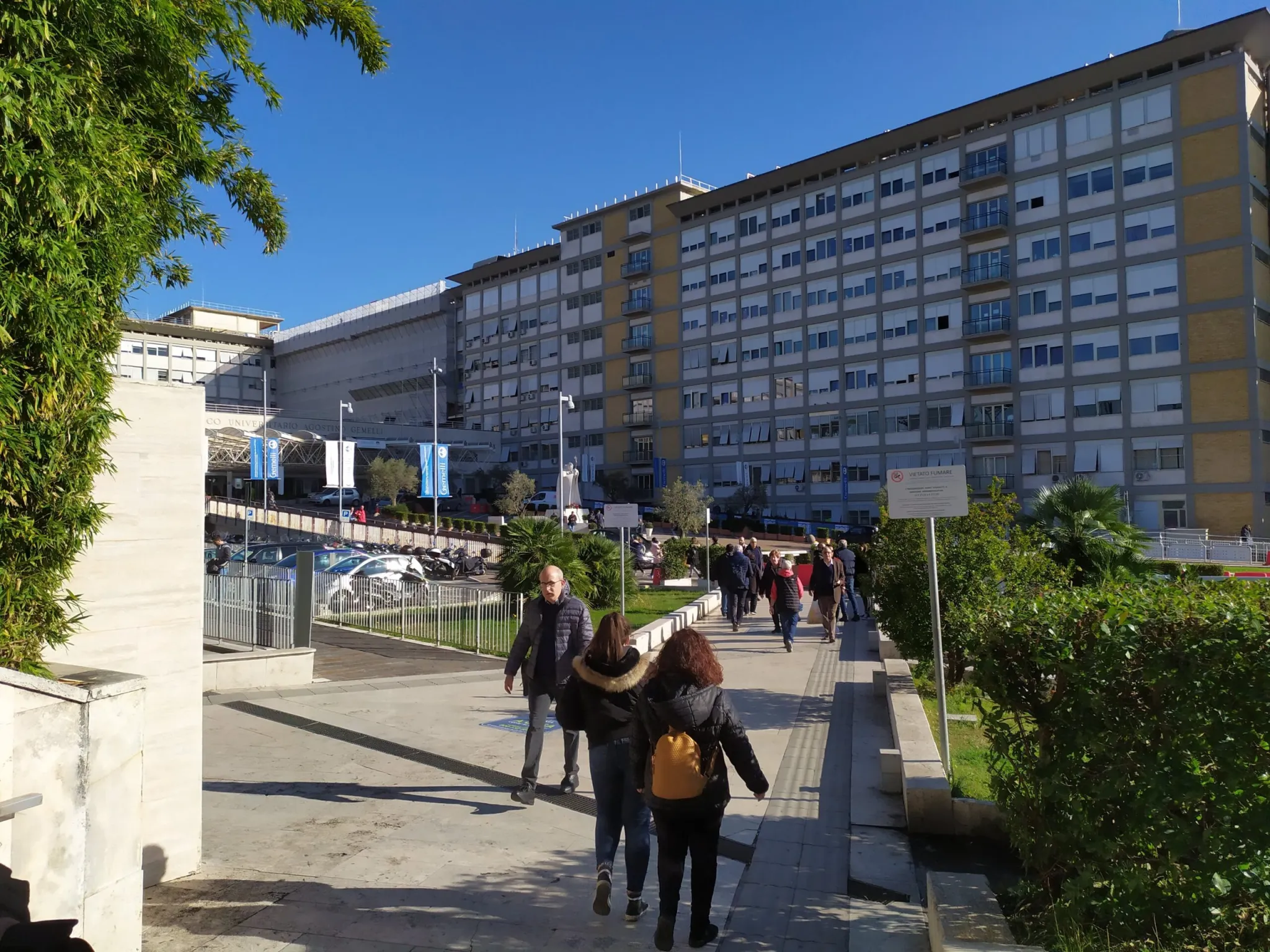 piazzale policlinico Gemelli