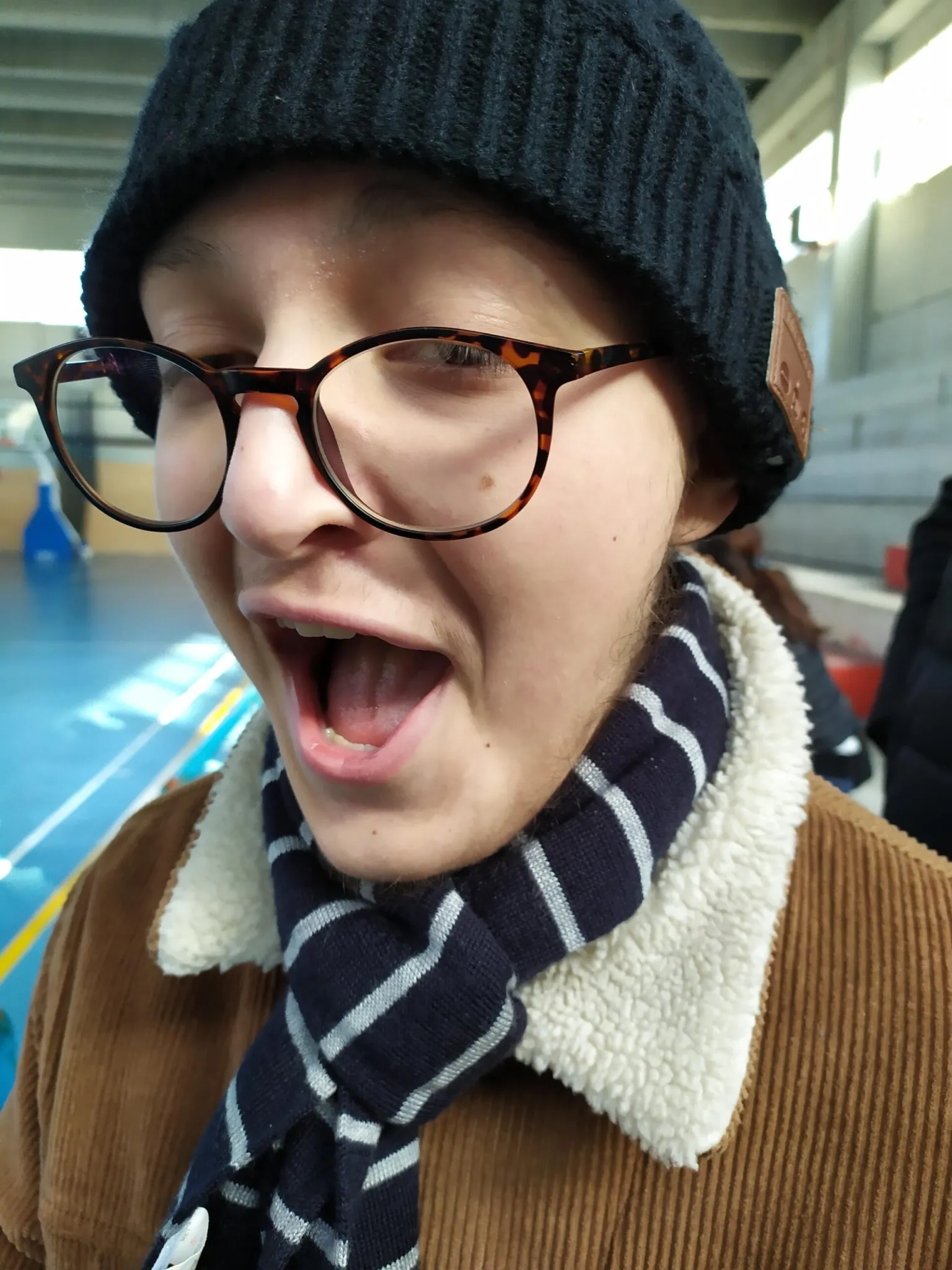 Eugenio scherza con gli occhiali