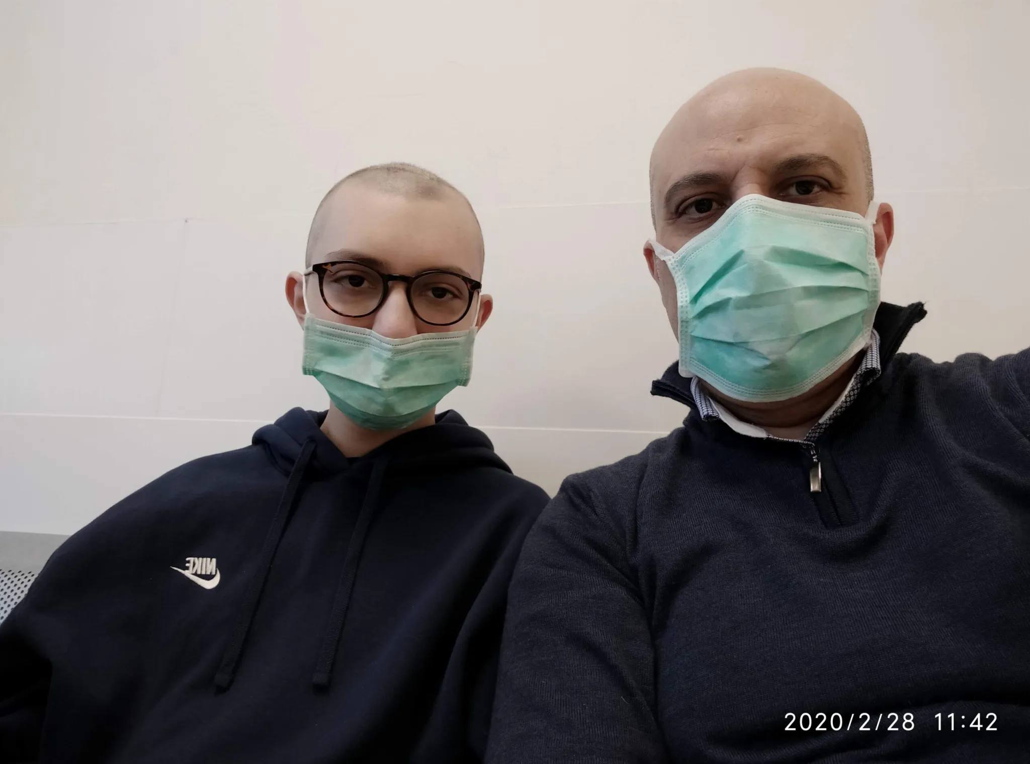 Eugenio e Remigio con la mascherina a OPBG