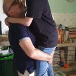 Remigio prende in braccio Eugenio