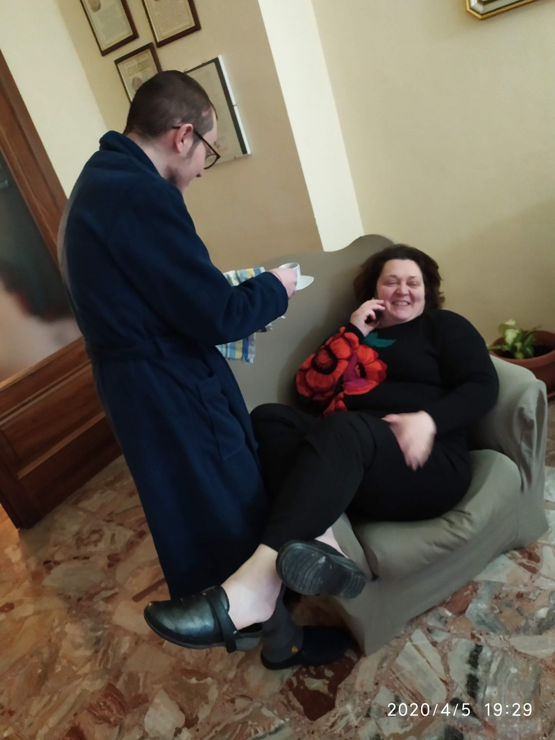 Eugenio in vestaglia blu