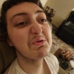 Eugenio smorfia per le caramelle