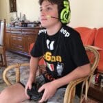 Eugenio alla Playstation nel 2017