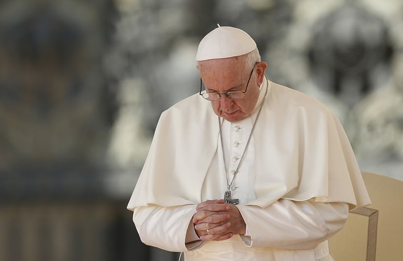 Papa Francesco prega: cessate il fuoco